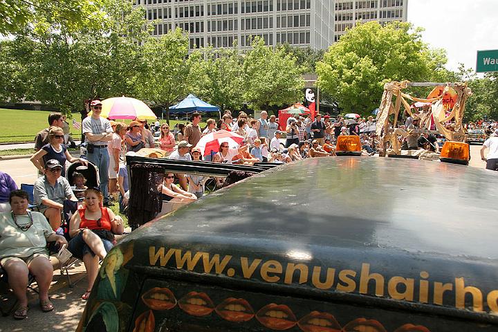 h20070511_ArtCarParade2 174 